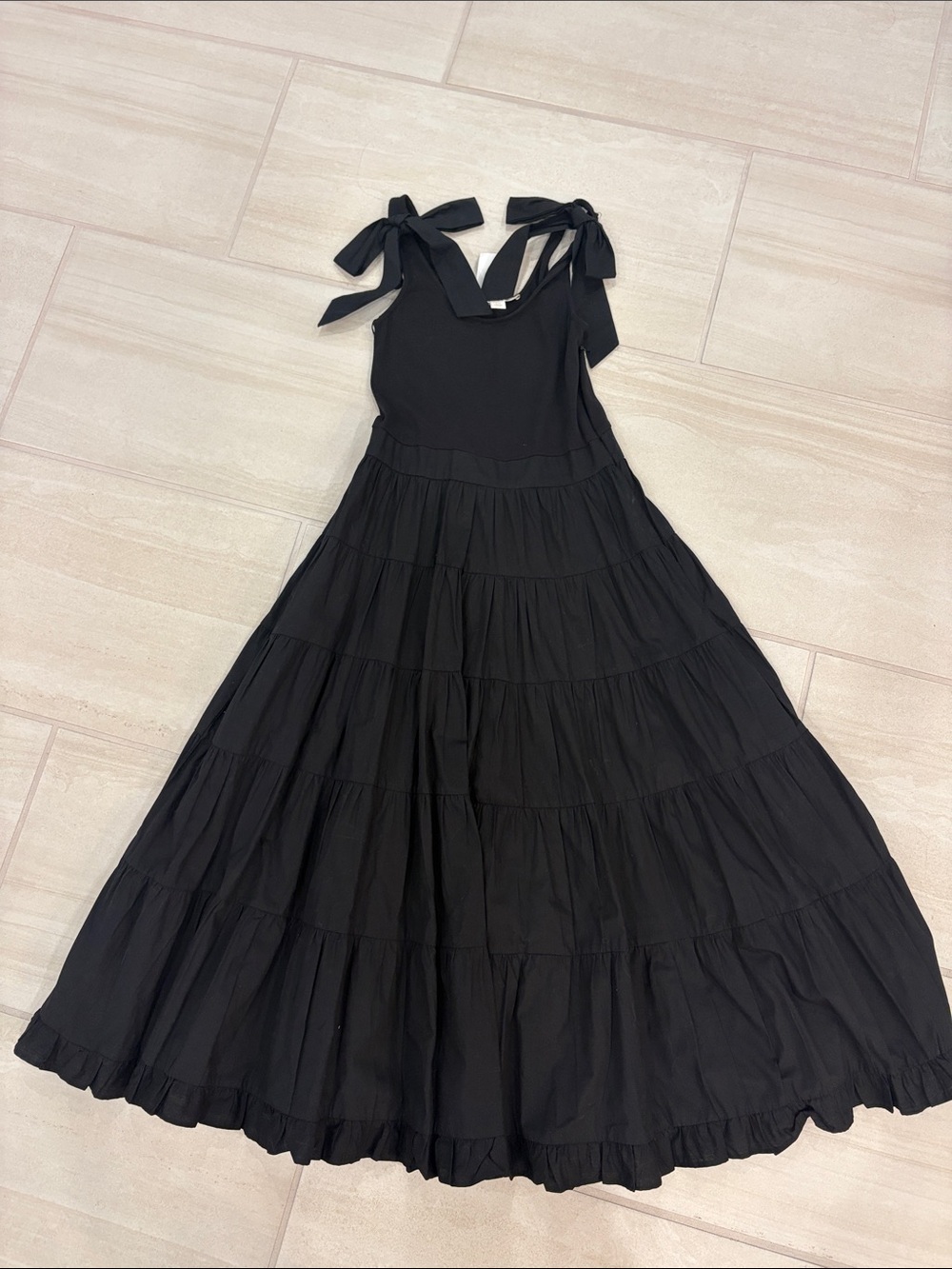 Chelsea & Violet Black Tie-Shoulder Tiered Maxi Dress